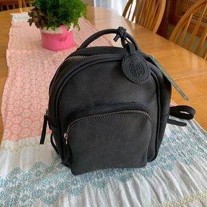 NWT Genuine Roots Leather Backpurse